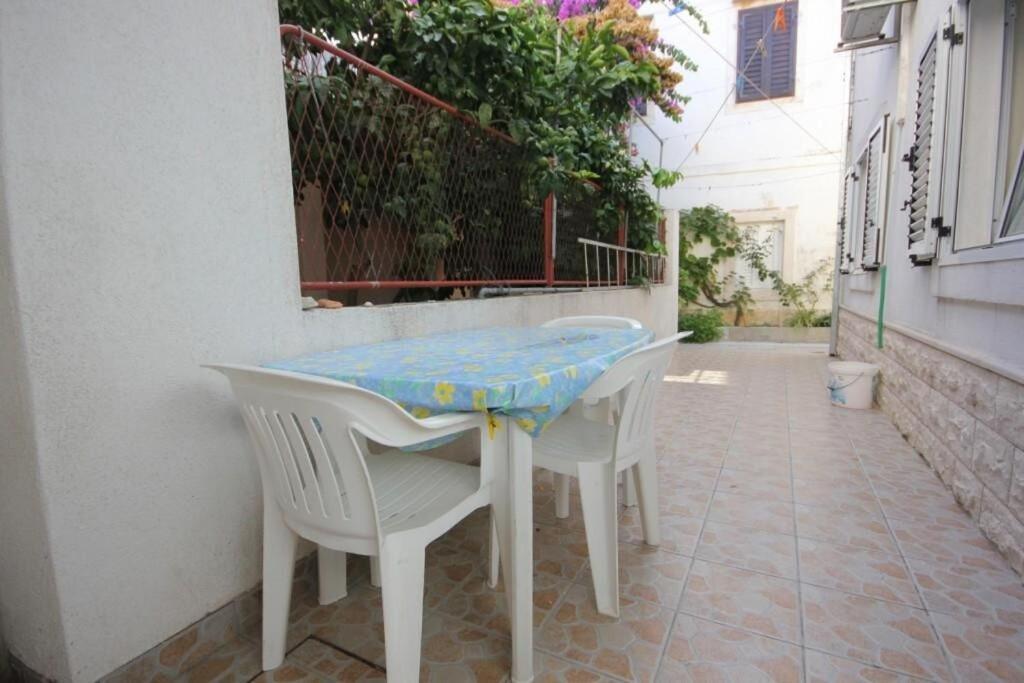 Apartments Zoki - Great Location Close To The Sea Vis Extérieur photo